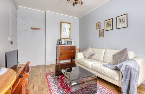 Notre-Dame Apartment | "Le Versailles" 2 minutes walk 🚶 ♀️ from the Castle 👑