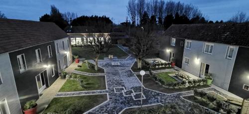 Gouville-sur-Mer House | Le Village du Phare