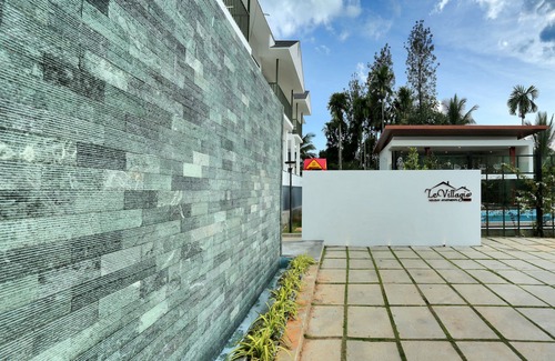 Sulthan Bathery Apartment | Le Villagio Resort & Domes