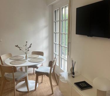 Bethune Apartment | Le Villandry