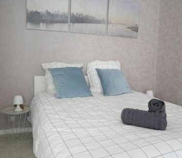 Riom Apartment | Le Virlogeux - Central & Paisible