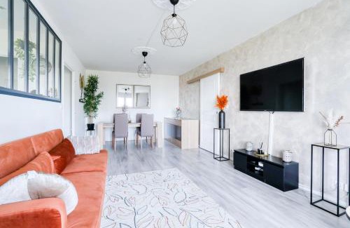 Rosny-sous-Bois Apartment | Le Warm Cocon - spacieux T3 - 5 personnes - wifi et parking