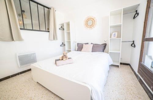 La Petite Motte Apartment | LE WHITE - CLIM PARKING WIFI 5min PLAGE NEUF 6MAX -TOP PROS SERVICESConciergerie