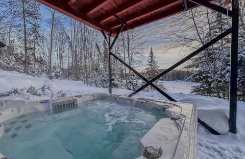 Ste-Lucie-des-Laurentides Ski Chalet | Le Willow Exitchalets Lake, Billard & Spa
