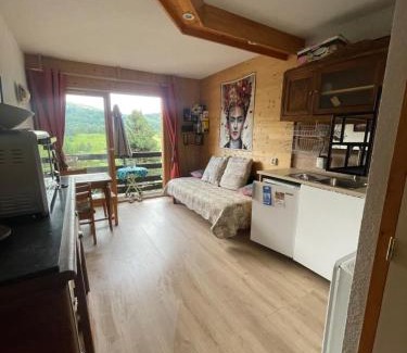 Gresse-en-Vercors Apartment | Le ZEN au pied du Grand Veymont en été en hiver
