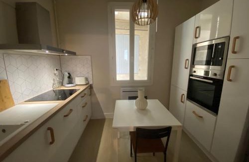 Nimes City Centre Apartment | LE Zen
