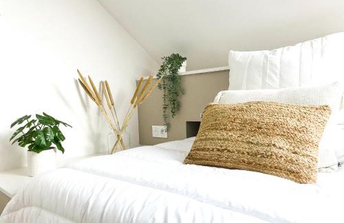Le Mans Apartment | Le Zen - Superbe logement - Centre - Tram - Gare