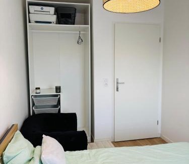 Cergy House | Le ZenRoom - Paris à 30min via ligne A ou L