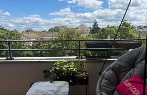 Cergy House | Le ZenRoom - Paris à 30min via ligne A ou L