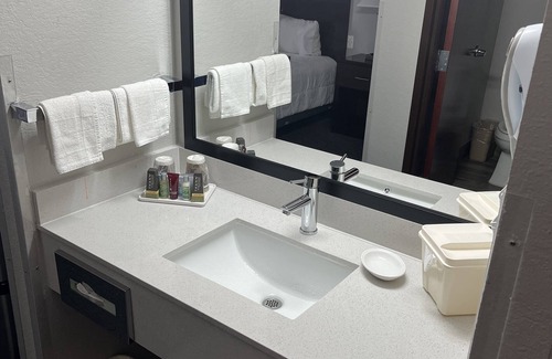 Hobbs Hotel | Lea County Inn
