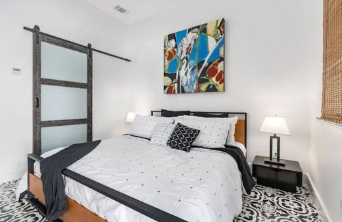 Mason Apartment | Lea Lou Lodge #2 on the Square