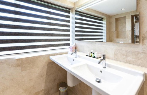Lea House | Lea View Cottage