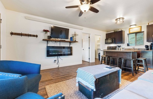 Deadwood House | Lead Upper Duplex - 2BR/1BA