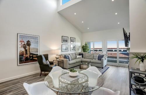 East Mesa House | Leadbetter Beach Retreat