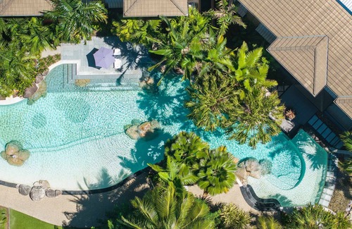 Westcourt Apartment | Leaf Luxe - 9 Pools BBQ Gym