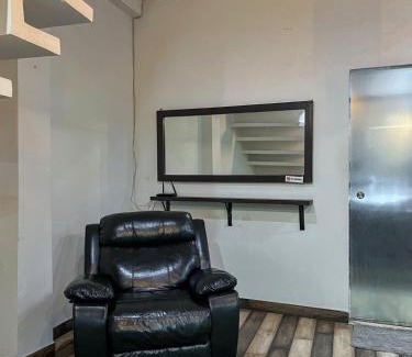 Mahipalpur Extension Apartment | Leafyinn Chic Studio