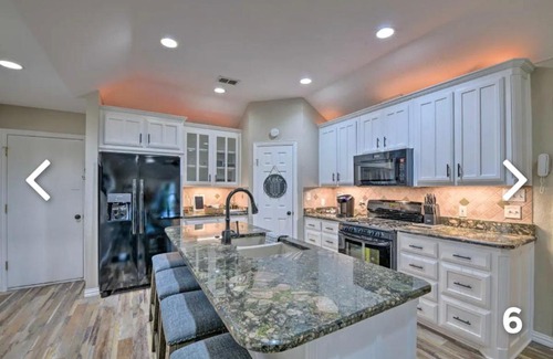 Granbury House | Leaping Toad Ranch