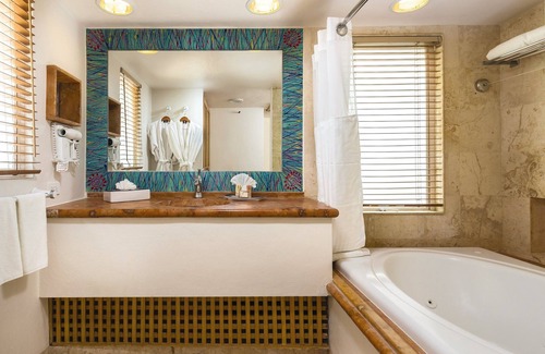 Salinas Resort | Leave your worries at the door!
