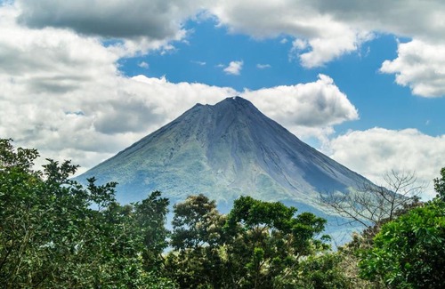 Monterrey Cabin | Leaves and Lizards Arenal Volcano Cabin Retreat