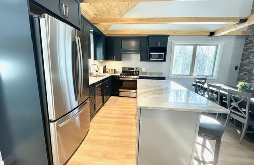Bartlett House | Ledges at Attitash, EV Charger, Sports Club Access