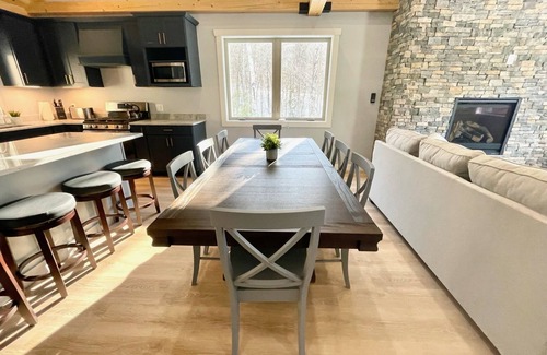 Bartlett House | Ledges at Attitash, EV Charger, Sports Club Access