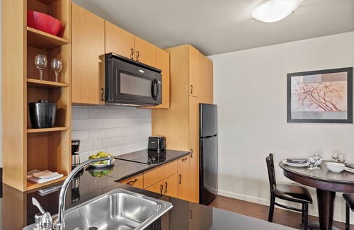 Buena Hotel | Ledgestone Suites Hotel Yakima