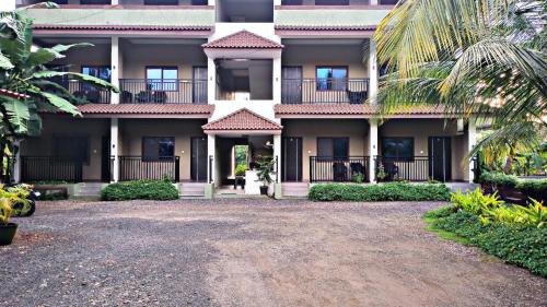 Murud Hotel | Leela beachside stay