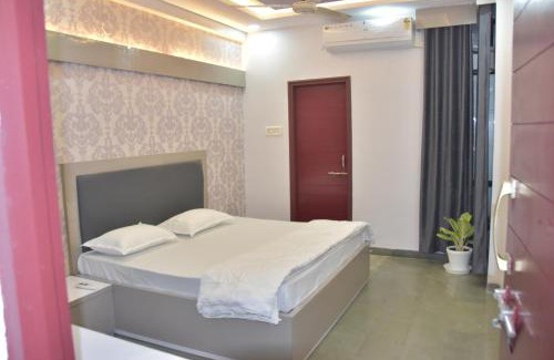 Indore House | Leela Homestay Indore - Tulip - 2 BHK Luxury apartment