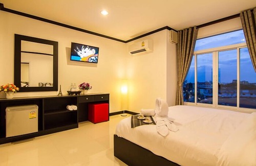 Mak Khaeng Hotel | Leelawadee Grand Hotel