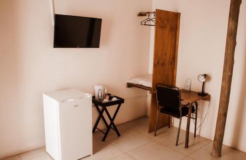 Kasane Bed & Breakfast | Leeville Guesthouse