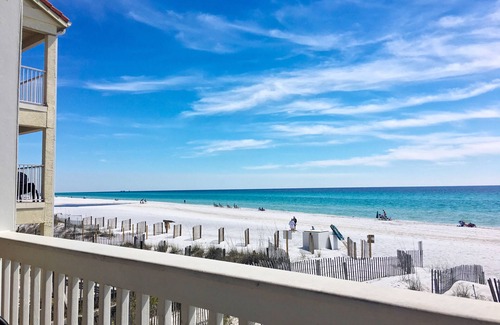 Seagrove Beach Condo | LEEWARD 1 - WALK TO SEASIDE FOR LUNCH Booking 2026!