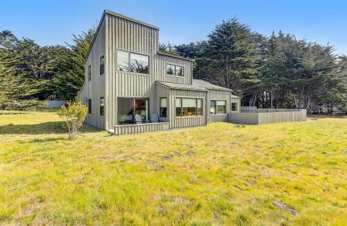 Sea Ranch House | Leeward Ocean Retreat