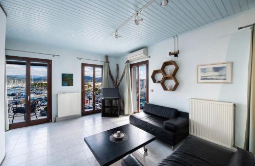 Lefkada Apartment | LefkasLoft