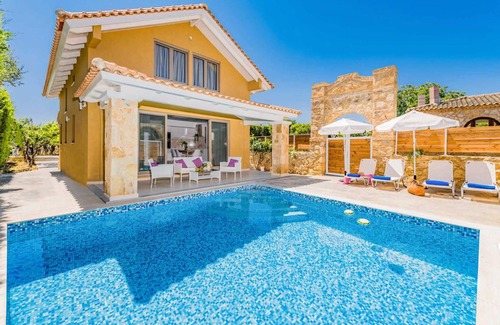 Drosia Villa | Lefki Sofita, Nice villa in Beloussi w/