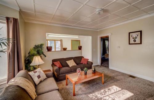 Oneonta House | Left Field All Star Baseball Rentals