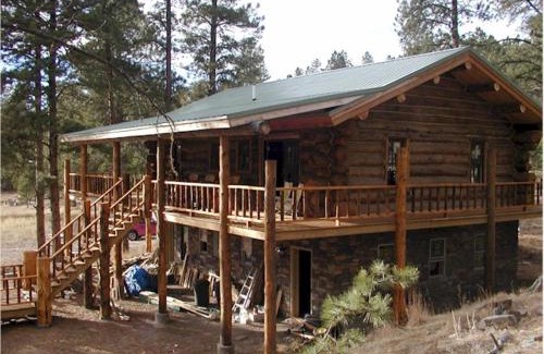 Custer Apartment | Lefty's Hideout
