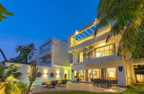 Siolim Villa | Legacy by Hireavilla- Full Field View Villa w Pool
