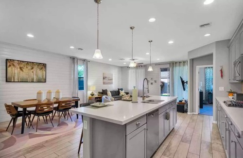 San Tan Valley House | Legacy Sports/Bell Bank Park get away with pool