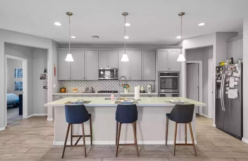 San Tan Valley House | Legacy Sports/Bell Bank Park get away with pool