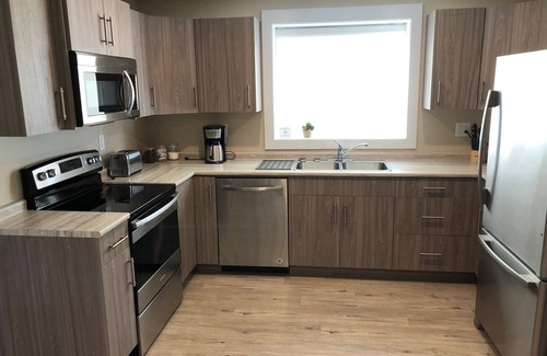 Okanagan-Similkameen House | Legal 2 bedroom suite conforms to the new 2024 Short Term Rental Regulations.