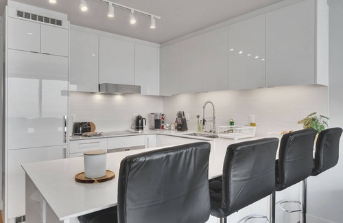 Downtown Edmonton Apartment | Legends - Executive Suite, Luxury Amenities, Pool