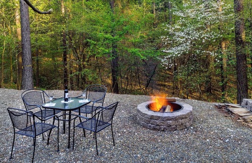 Broken Bow Cabin | Legends Lair-Mountain Hideaway, Woodburning Fireplace, Hot Tub, Jetted Tub🔥🌊🌲