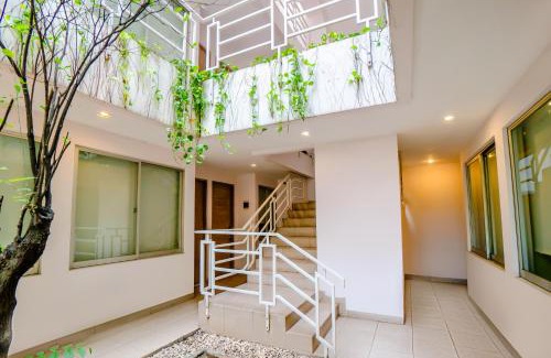 Bendungan Hilir House | LeGreen Suite Pejompongan