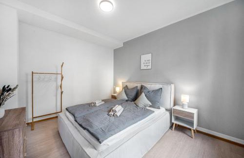 Magdeburg Apartment | LeHaStays - Apartments Buckau 16a I Küche I Smart TV mit Netflix I toller Innenhof
