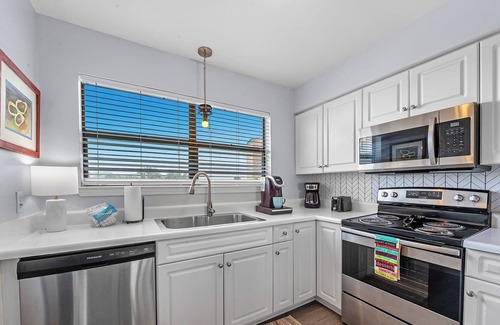 Orange Beach East Condo | Lei Lani Village #210 - Bayside with Private Beach Access - Sea South Properties