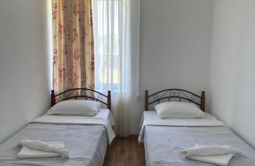 Akhmeta Bed & Breakfast | Leila's Guest House