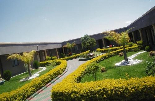 Thembisile House | Leisure 45 Guest House