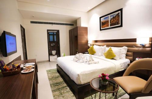 Panch Batti Hotel | Leisure Inn Grand Chanakya