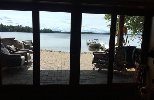 Britt House | Leisure Lodge ~ Amazing Hot Tub View ~ Something For Everyone!