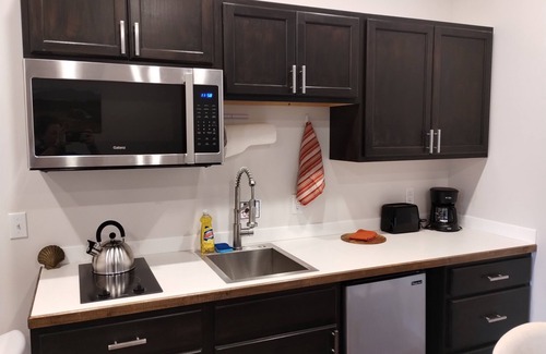Homer Apartment | Leisure Suite - Homer Seaplane Base